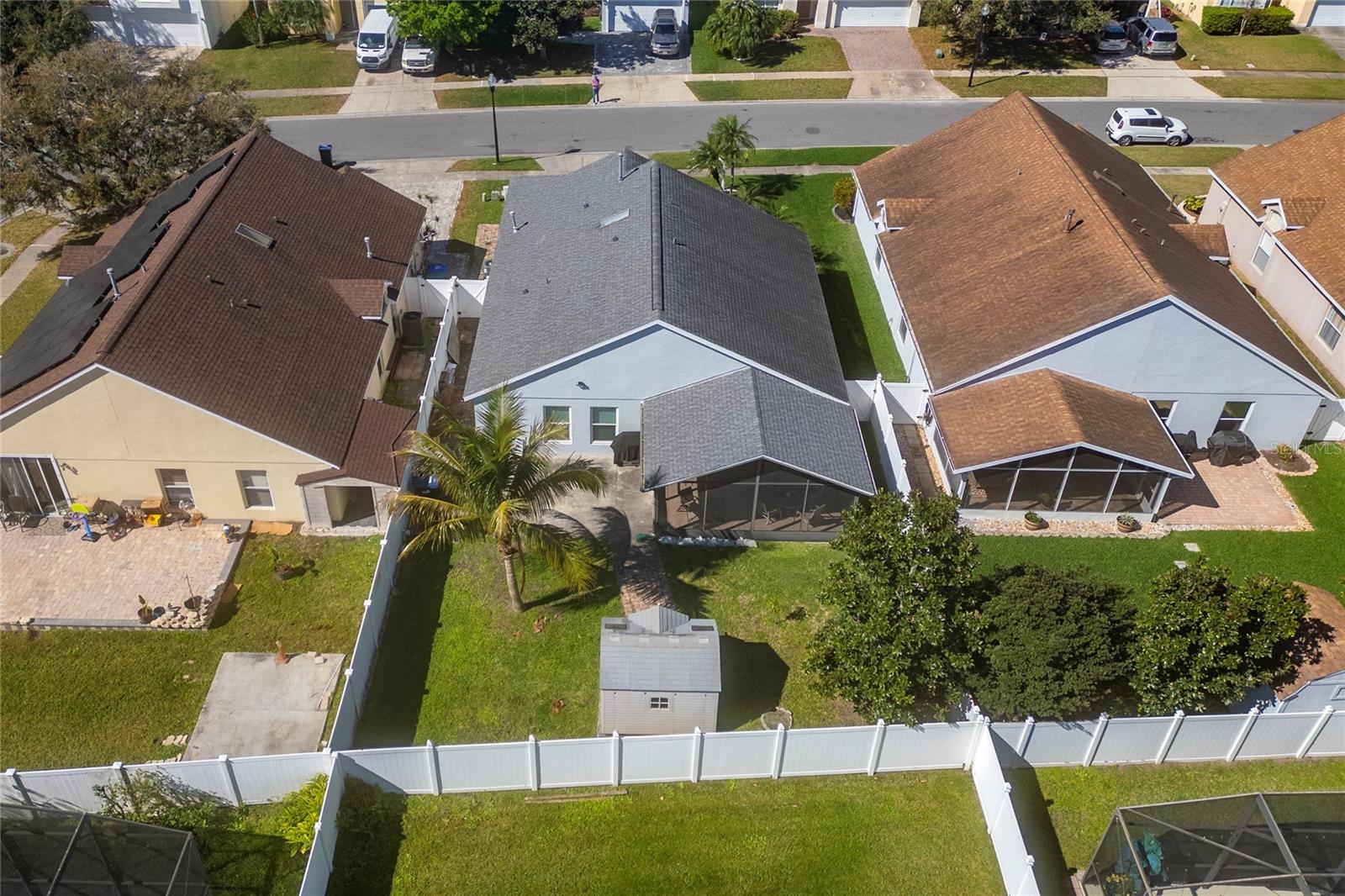 Casas a venda 4 - Jen Dantas 6410 CHERRY GROVE CIRCLE