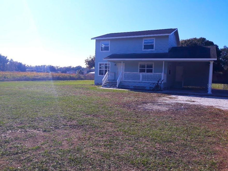 Discover the perfect blend of comfort and convenience at 3403 County Line Rd, Plant City, FL 33566! This charming two-story home, built in 1990, offers 1,560 sq ft of well-designed living space with 3 bedrooms, 2.5 bathrooms, and a versatile bonus room. Step inside to an open-concept first floor featuring a bright and airy living and dining area, ideal for entertaining or relaxing with family. The beautifully updated kitchen boasts sleek granite countertops, stainless steel appliances, and ample cabinetry, flowing seamlessly into a convenient first-floor laundry room. A stylish half bath and a flexible bonus room—perfect as a home office, playroom, or potential fourth bedroom—complete the main level. Upstairs, retreat to the private primary suite with its own en-suite bath, accompanied by two additional bedrooms and a second full bathroom.
Nestled in the heart of Plant City, you’re just minutes from the area’s renowned Strawberry Festival Grounds, where the annual Florida Strawberry Festival draws visitors from across the state. Dinosaur World is only 6 miles away—a hit with kids and families—while the Keel & Curley Winery and its popular blueberry fields and tasting room sit less than 10 minutes from your door. For nature lovers, Alderman’s Ford Preserve and the Alafia River are within easy reach for kayaking, hiking, and birdwatching. Commuters will appreciate quick access to I-4, putting downtown Tampa (25 minutes), Lakeland (15 minutes), and the sparkling Gulf Coast beaches (under an hour) all within effortless reach. Brandon’s bustling Westfield Mall, Topgolf, and a wealth of dining and shopping options are just 15-20 minutes west.
With its move-in-ready appeal, modern updates, and unbeatable location near Plant City’s small-town charm and big-city amenities, 3403 County Line Rd is more than a house—it’s the Florida lifestyle you’ve been searching for. Schedule your private tour today!