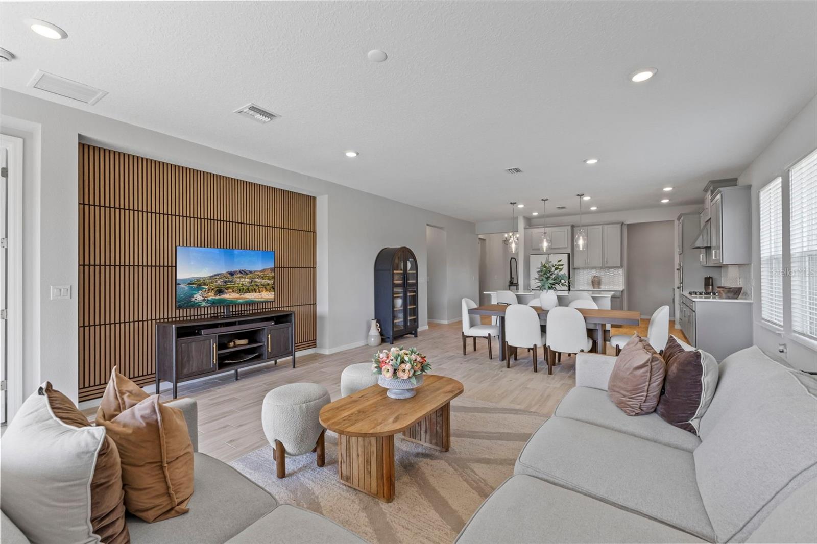 SORRENTO PH II - Residential Lease