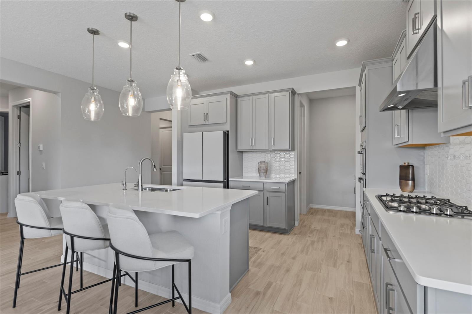 SORRENTO PH II - Residential Lease