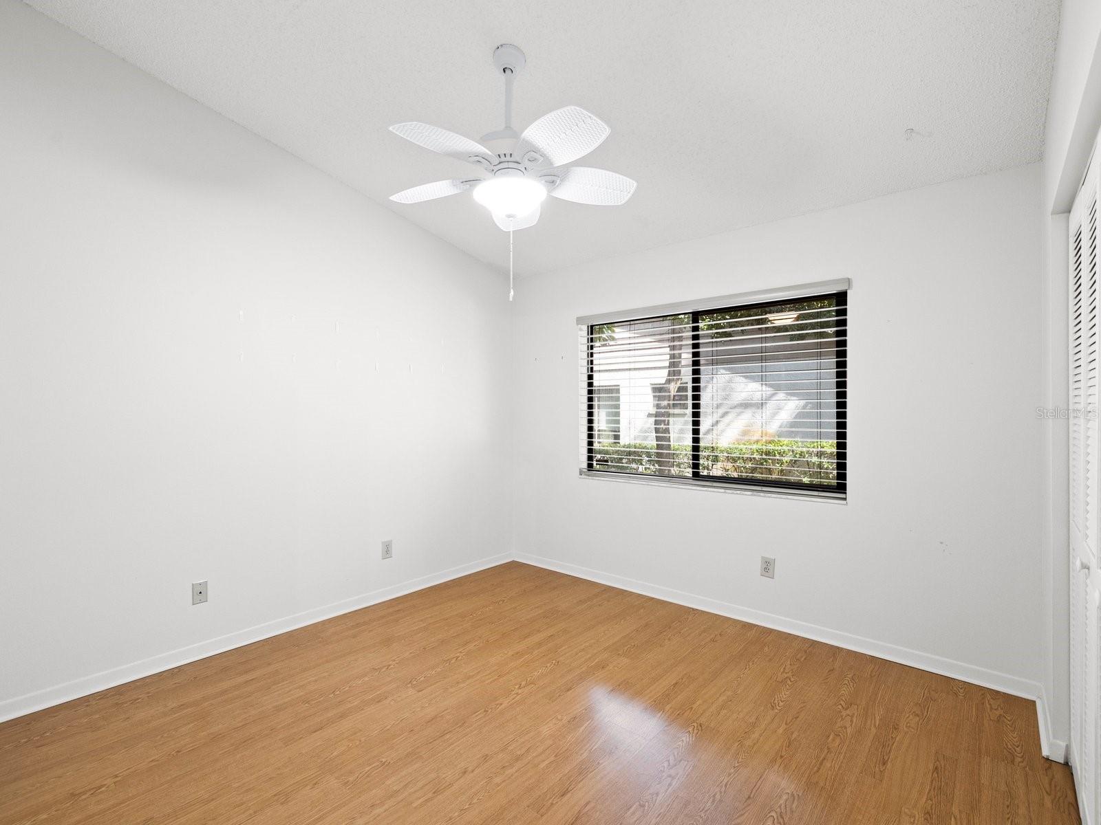 WHISPERING WOODS - Residential