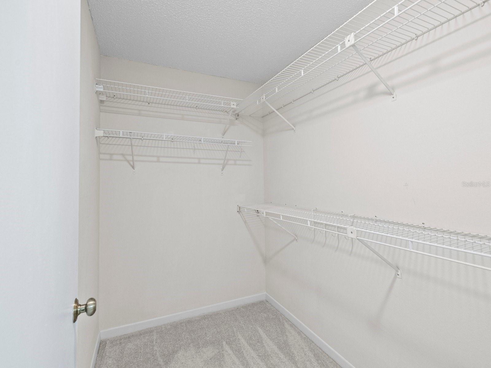 WHISPERING WOODS - Residential