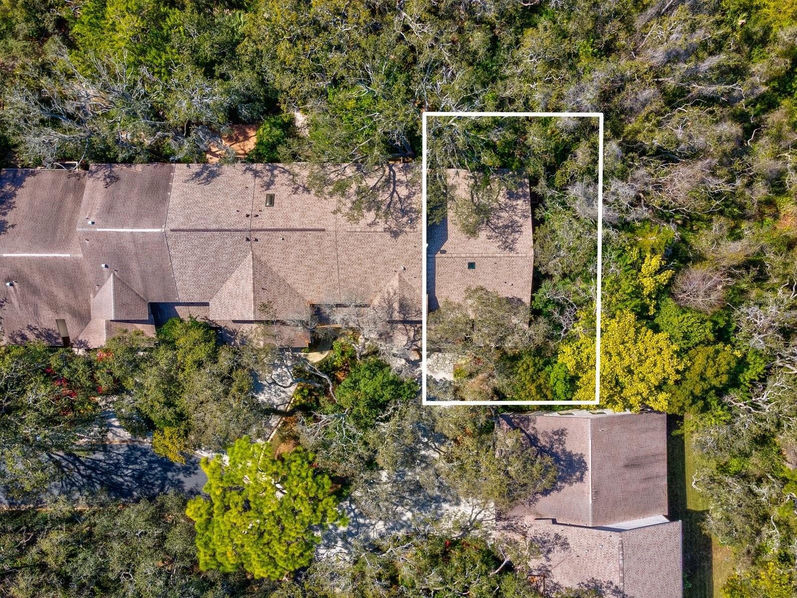 WHISPERING WOODS - Residential