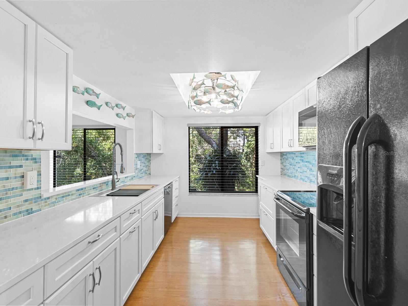 WHISPERING WOODS - Residential