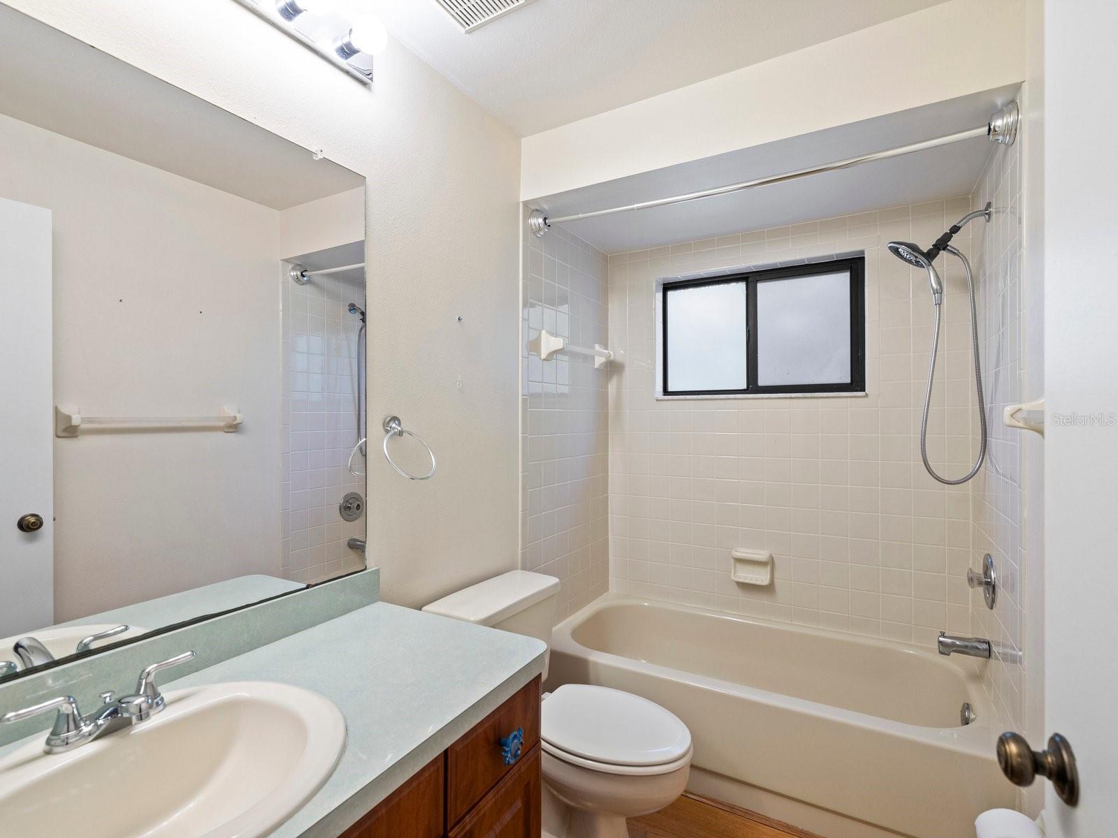 WHISPERING WOODS - Residential