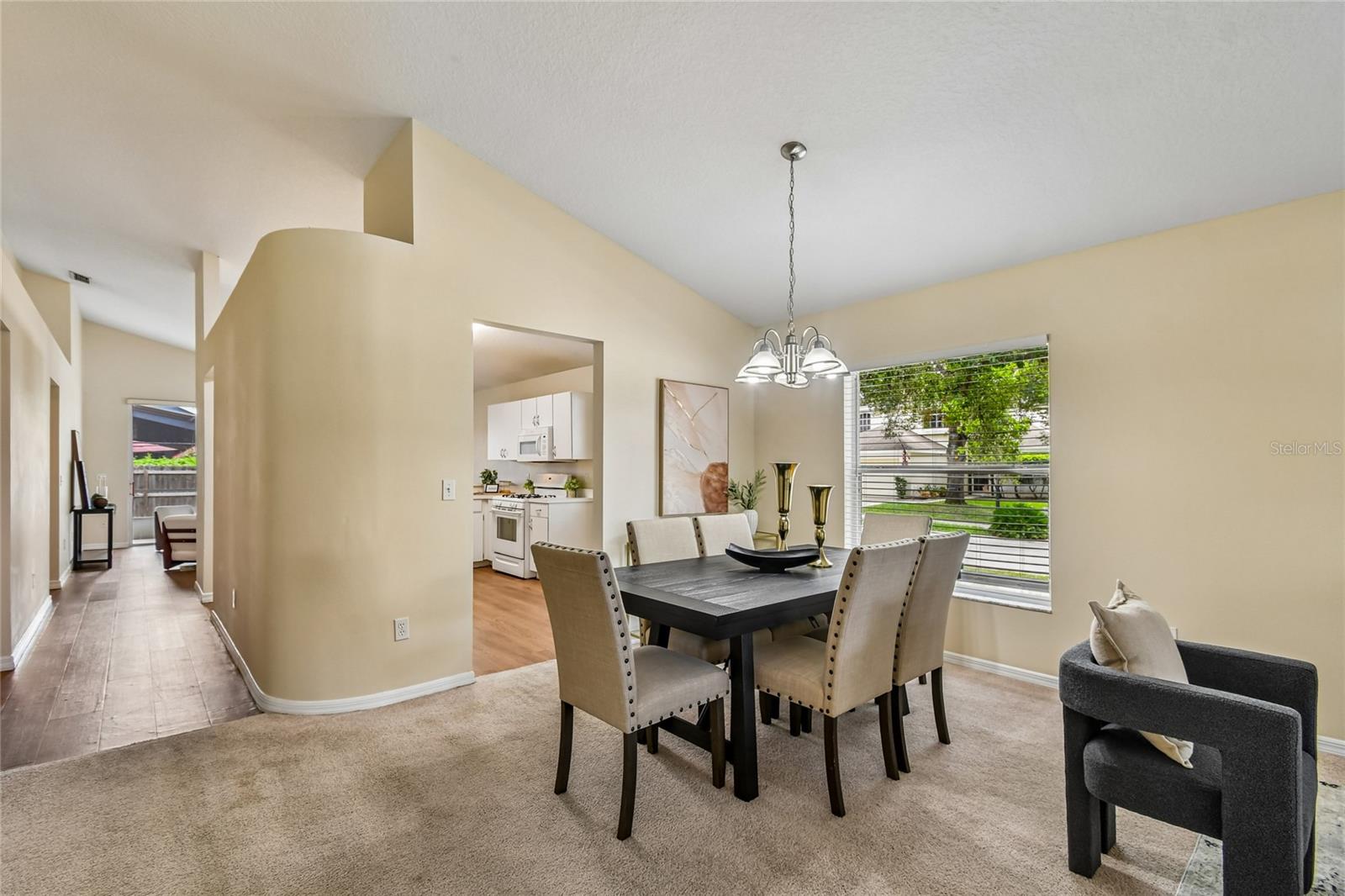 2858 ALOMA OAKS DRIVE