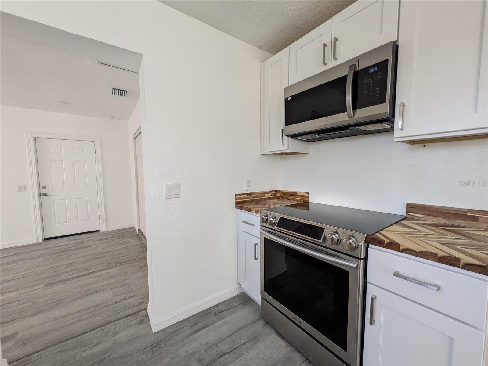 GATEWAY EAST - Residential