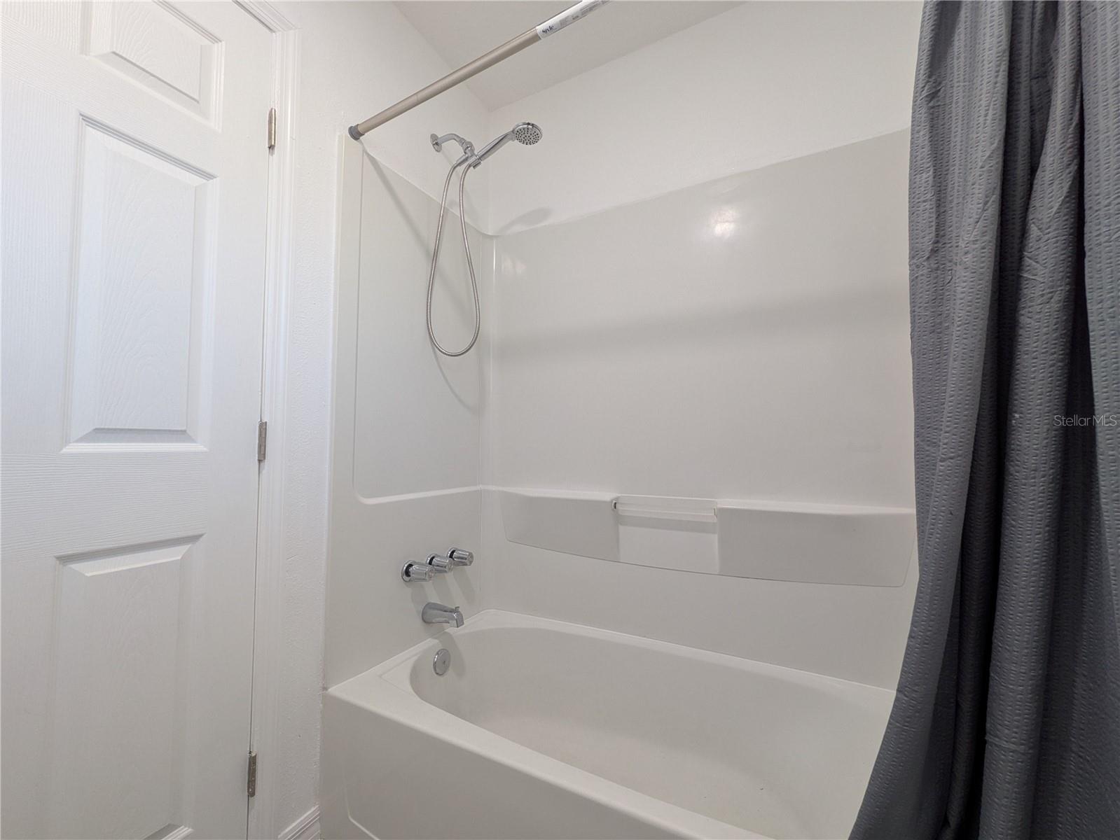 GATEWAY EAST - Residential