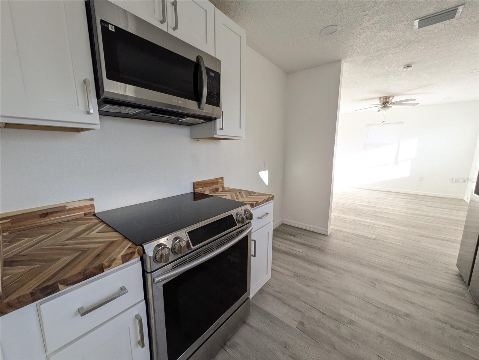 GATEWAY EAST - Residential