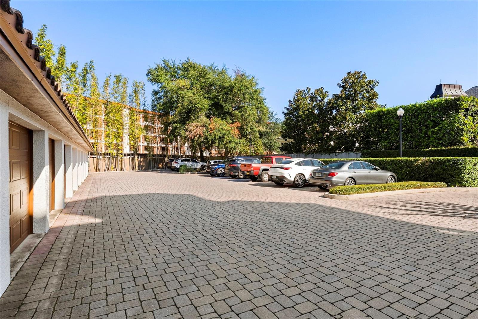 TROVILLION CONDO - Residential