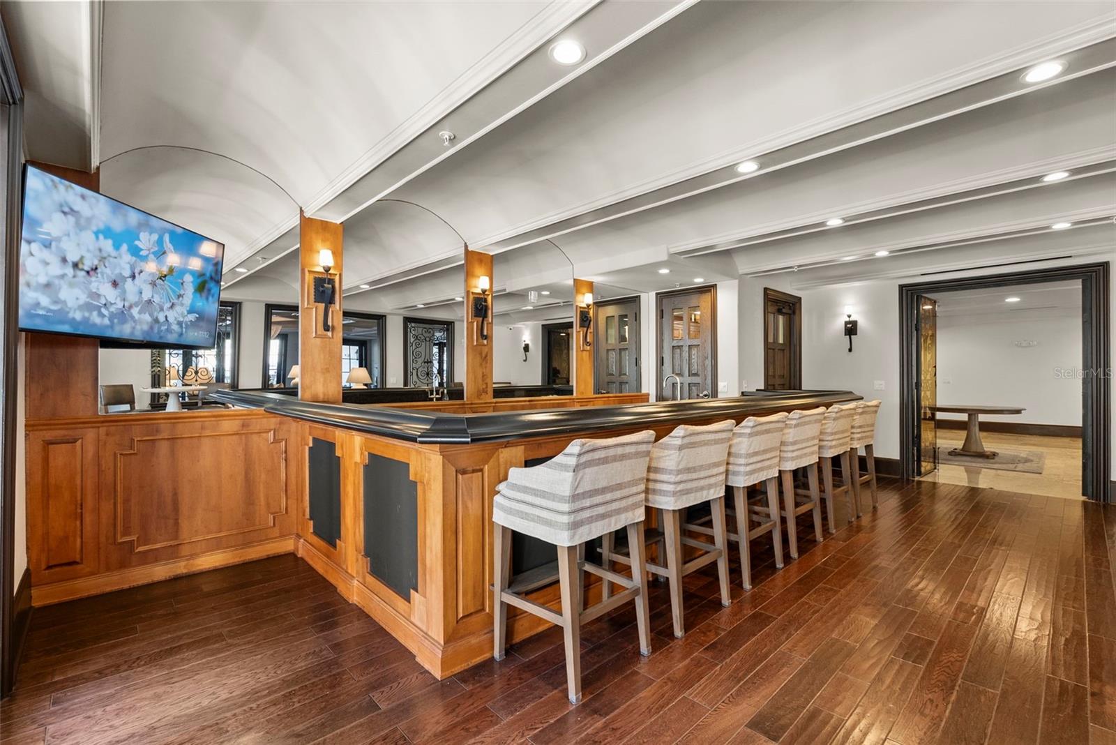 TROVILLION CONDO - Residential