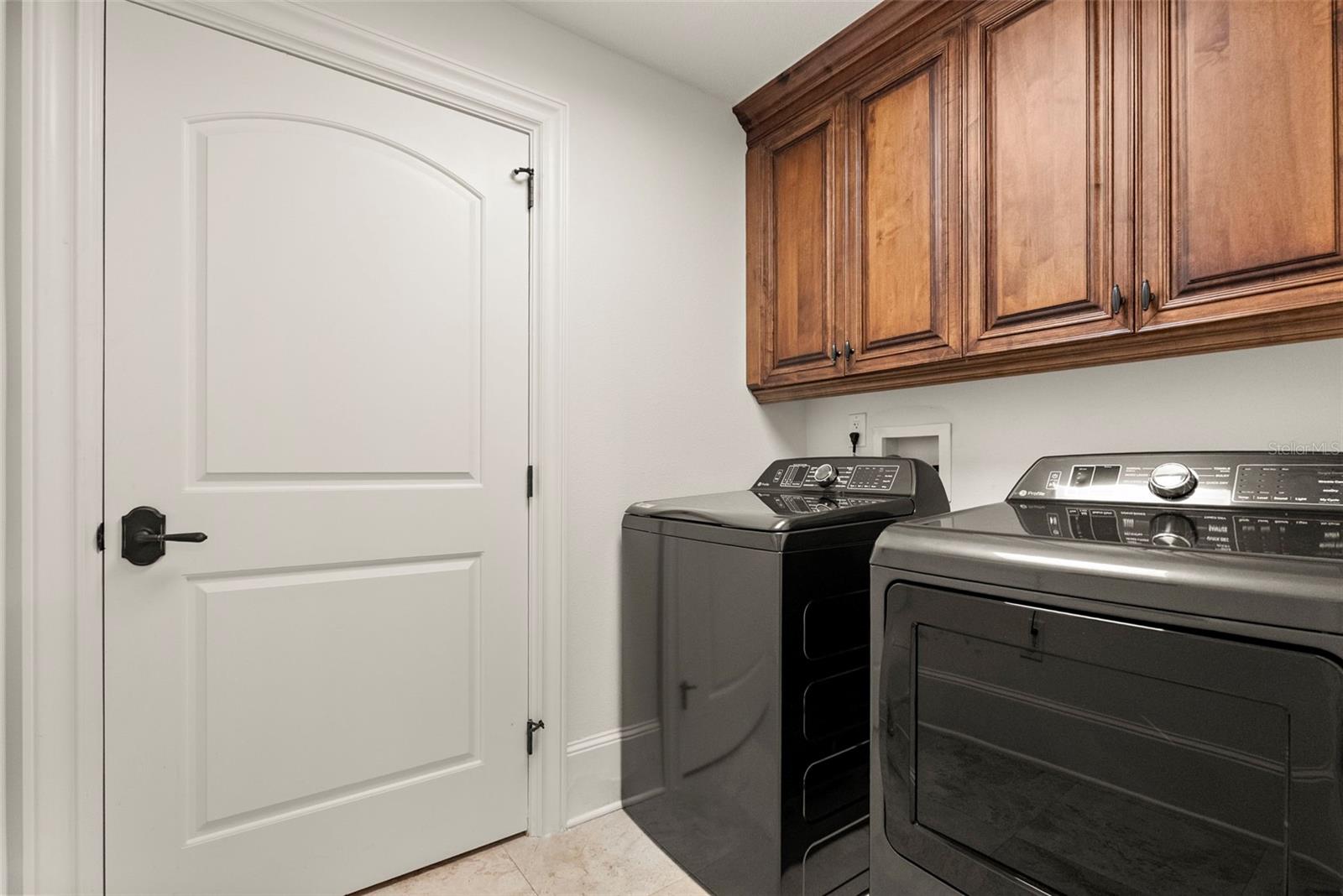 TROVILLION CONDO - Residential