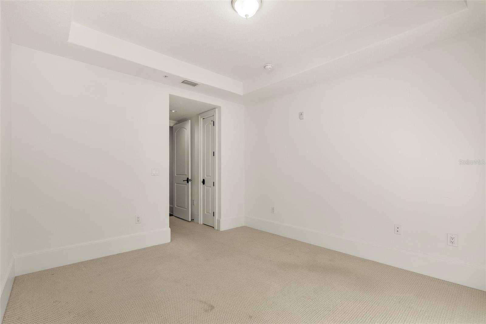 TROVILLION CONDO - Residential