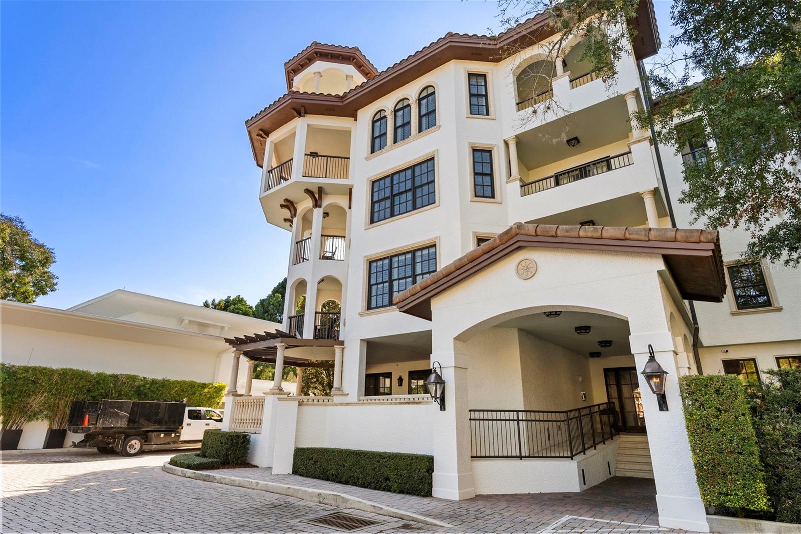 TROVILLION CONDO - Residential