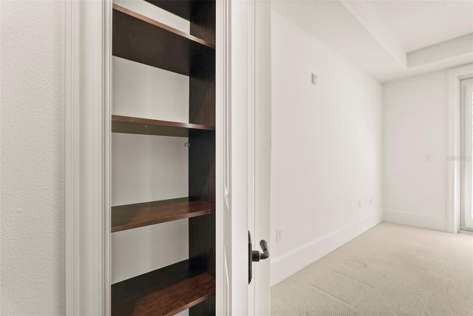 TROVILLION CONDO - Residential