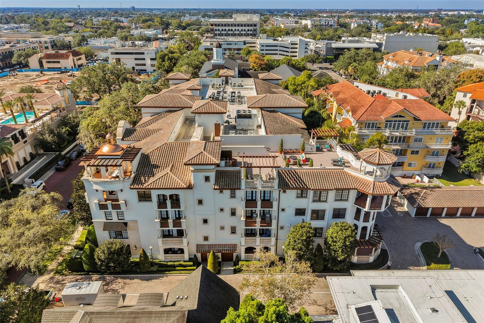 TROVILLION CONDO - Residential