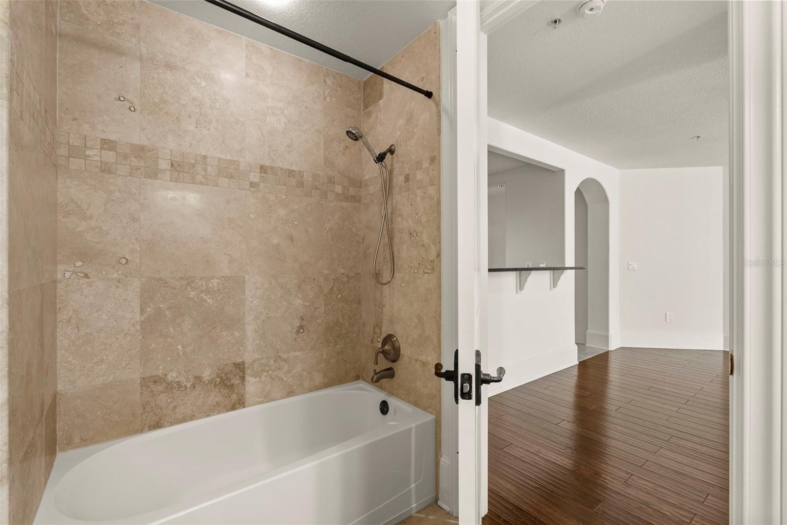 TROVILLION CONDO - Residential