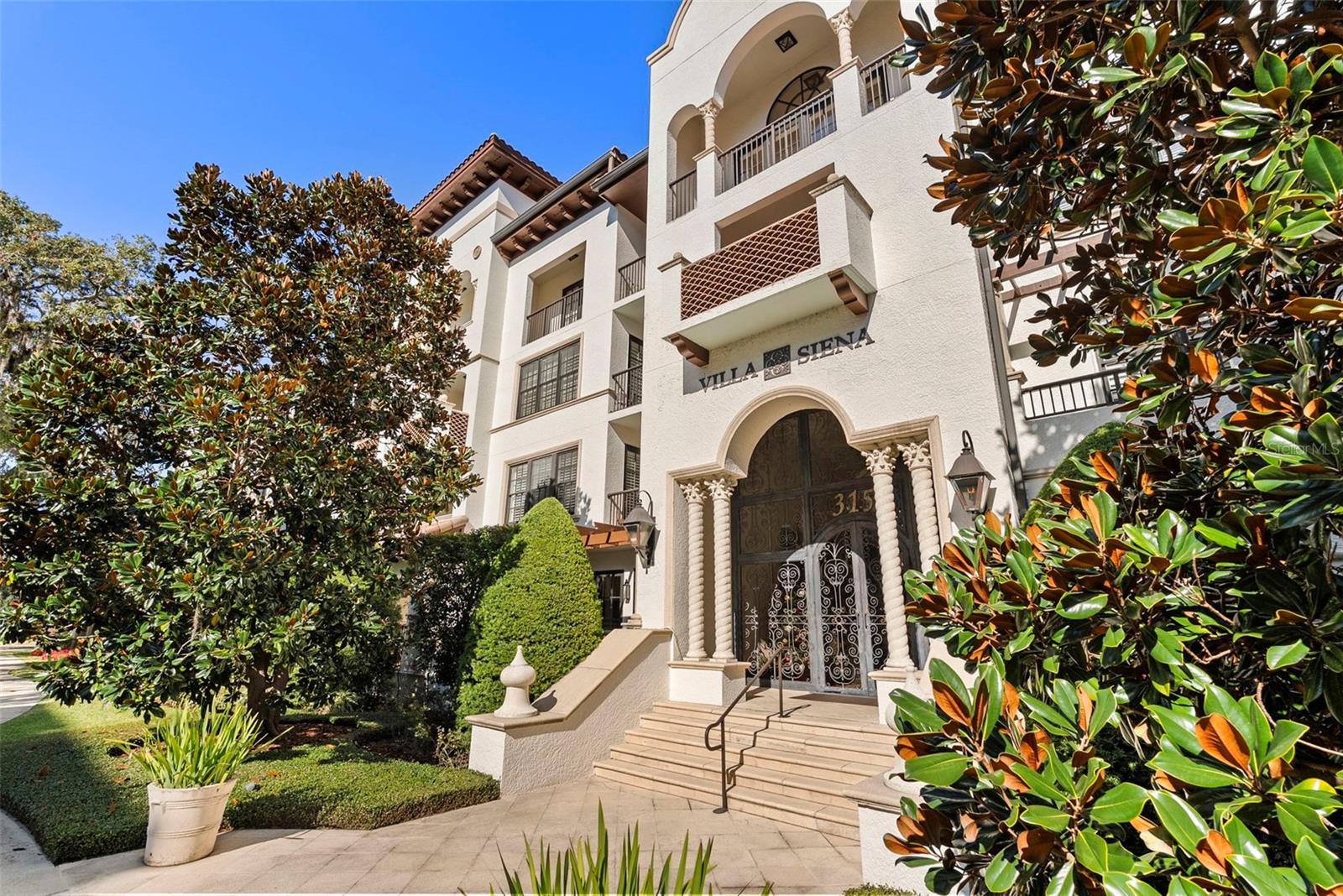 TROVILLION CONDO - Residential