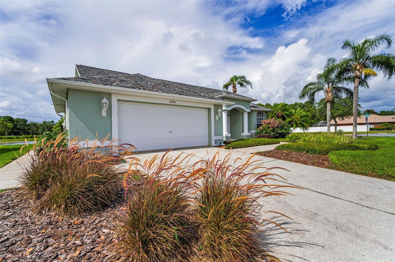 12519 ROSELAND DRIVE