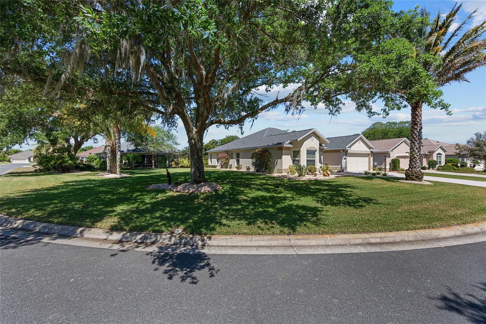 1329 GASTON LOOP