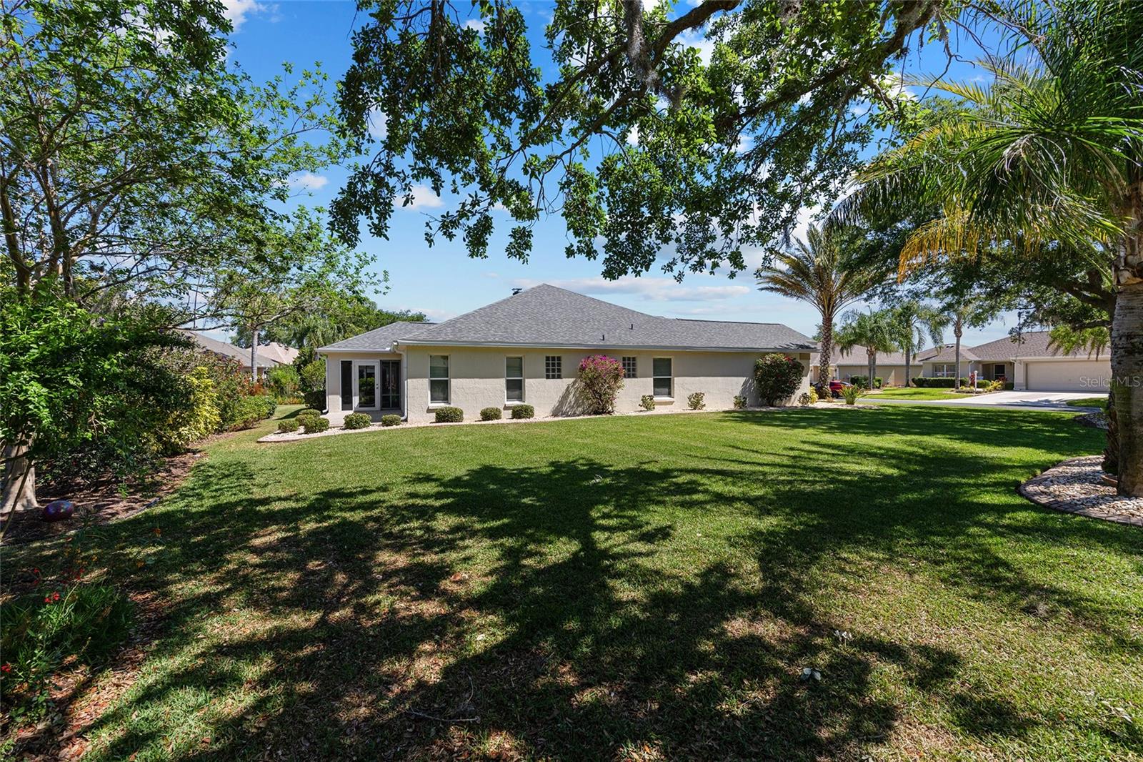 1329 GASTON LOOP