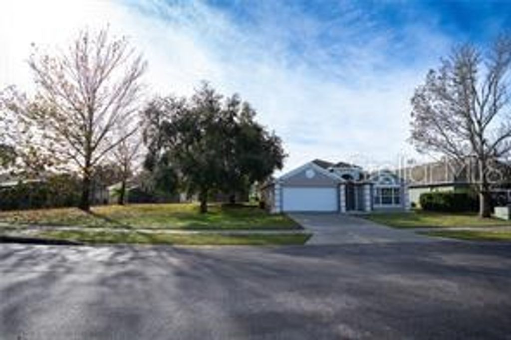 Photo of 3103 Merlot Way, Clermont, FL 34714 (MLS # G5102833)