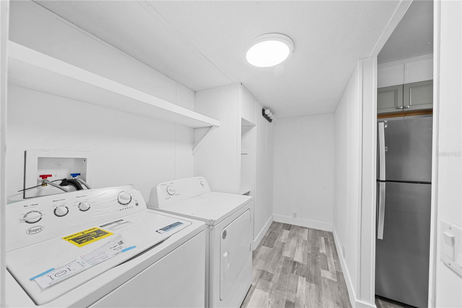 RAINBOW PARK UN 08 - Residential