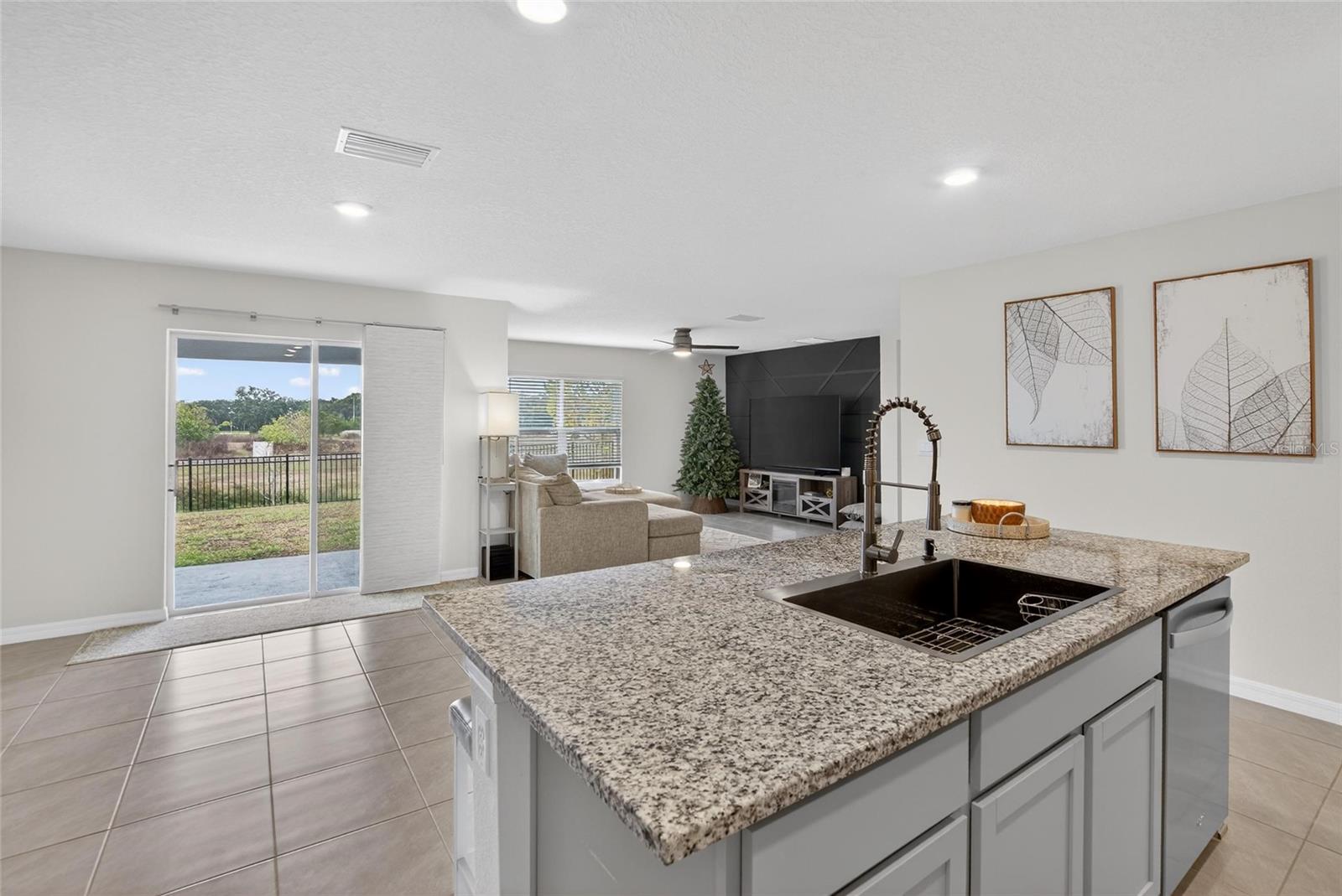 RIVER PARK - Residential