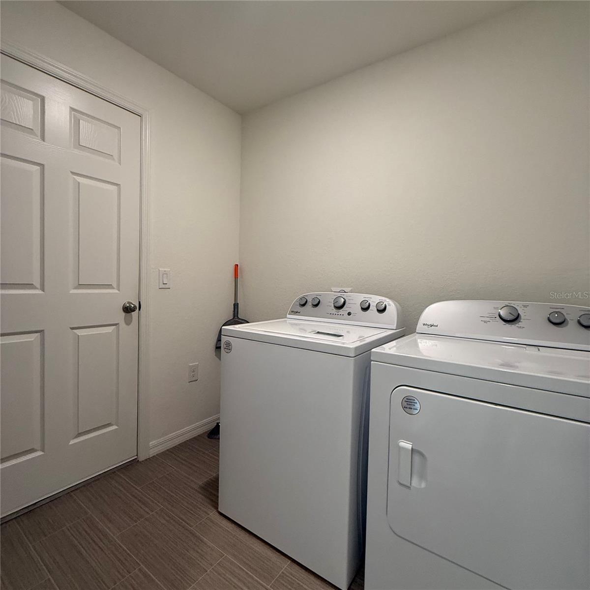 PORT CHARLOTTE SUB 09 - Residential Lease