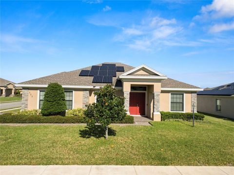 A home in AUBURNDALE