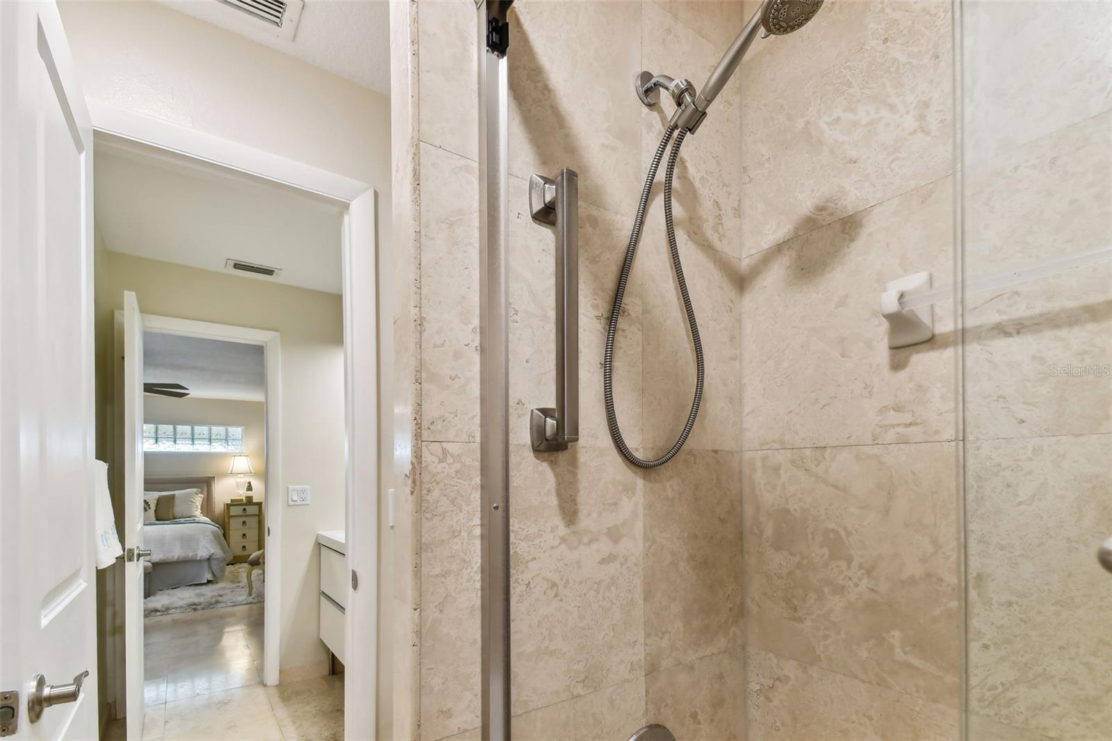 HARBOUR CLUB CONDO 2 - Residential