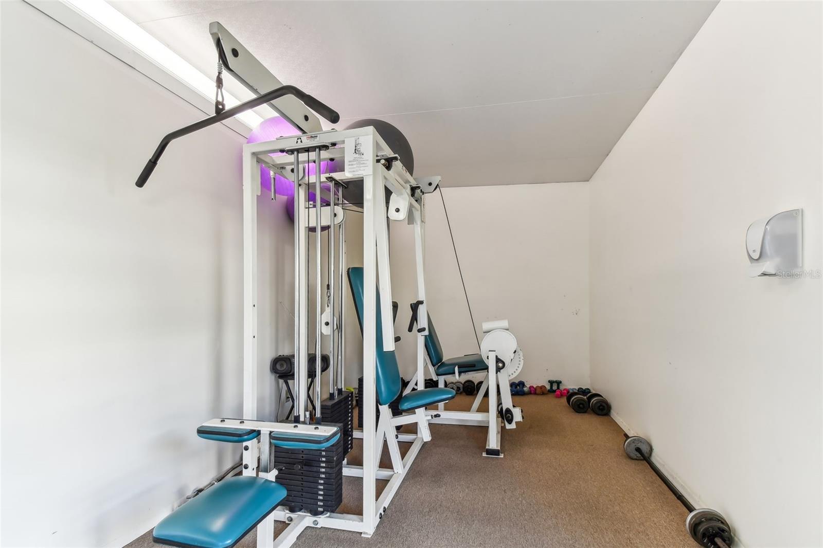 HARBOUR CLUB CONDO 2 - Residential