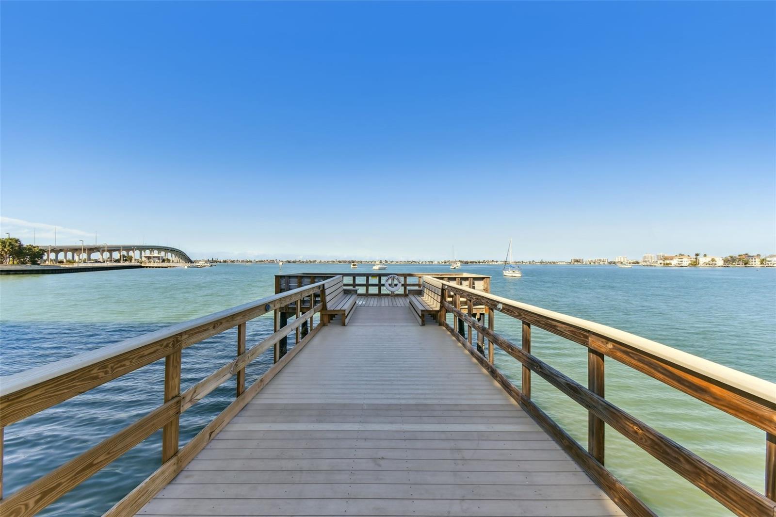 HARBOUR CLUB CONDO 2 - Residential