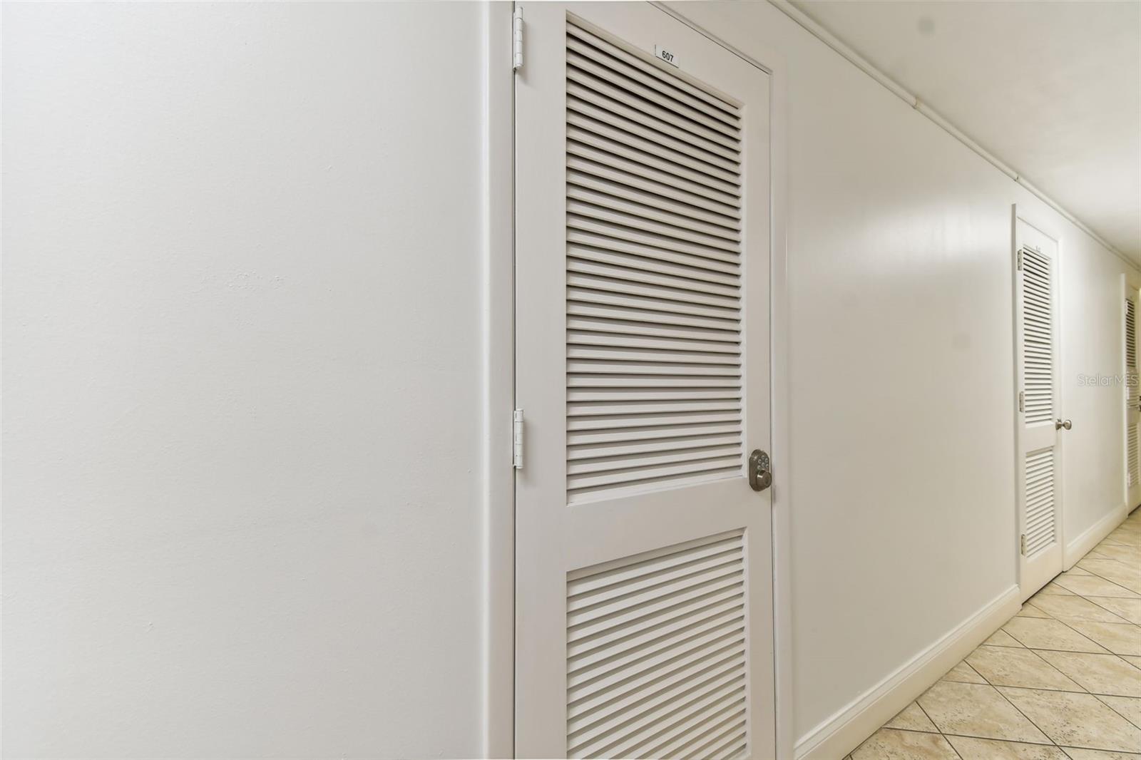 HARBOUR CLUB CONDO 2 - Residential