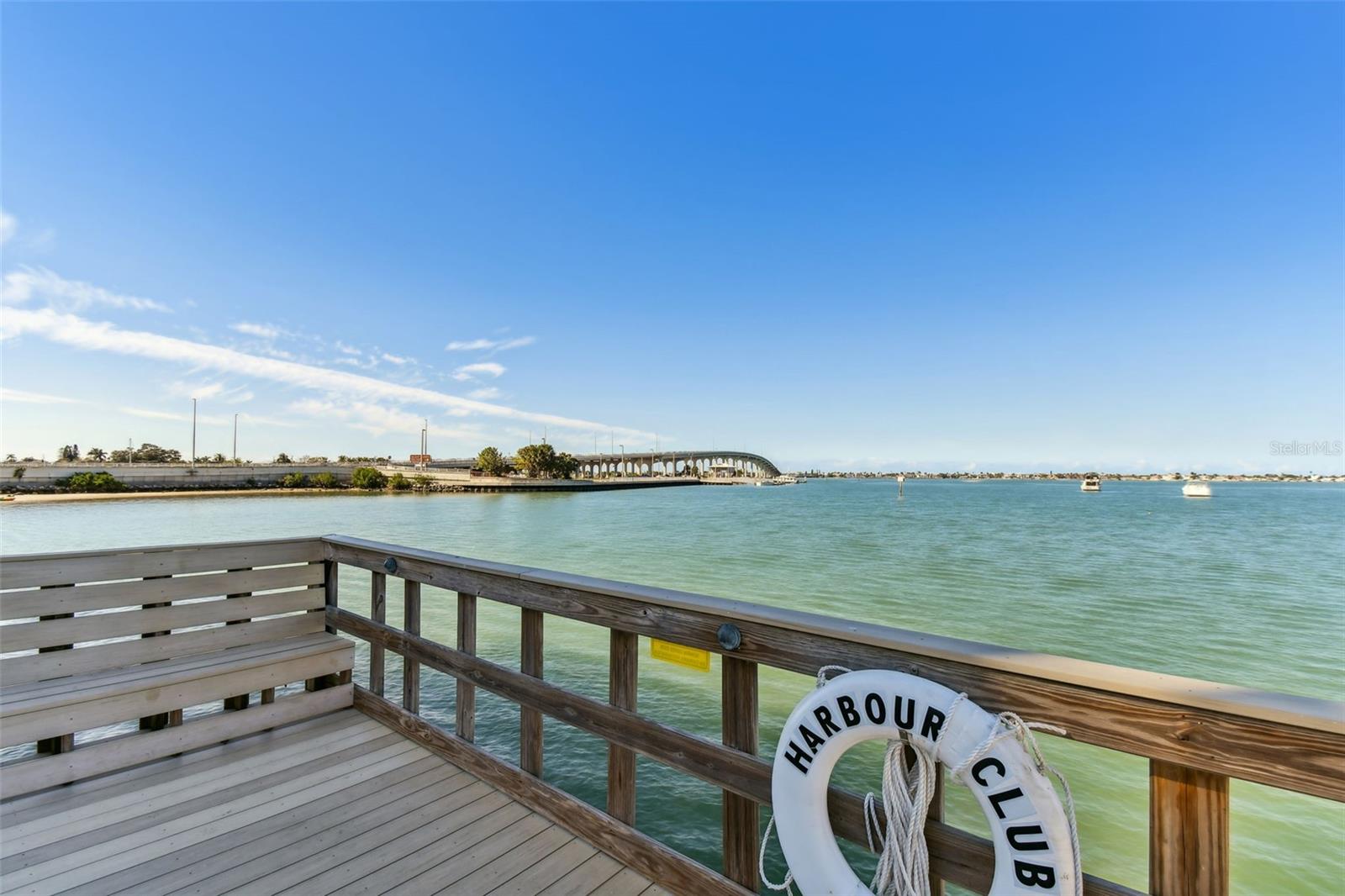 HARBOUR CLUB CONDO 2 - Residential