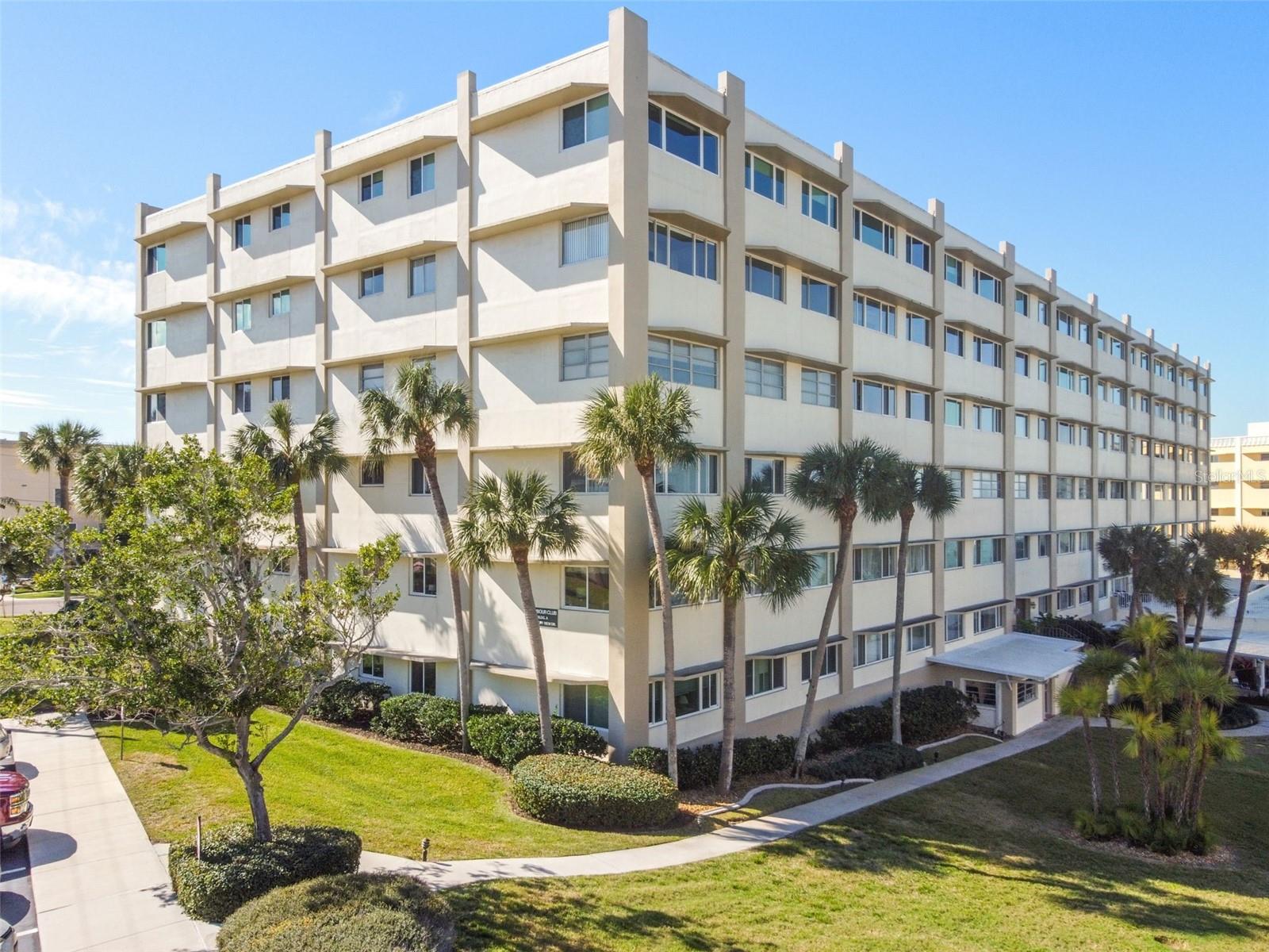 100 BLUFF VIEW DRIVE 607A