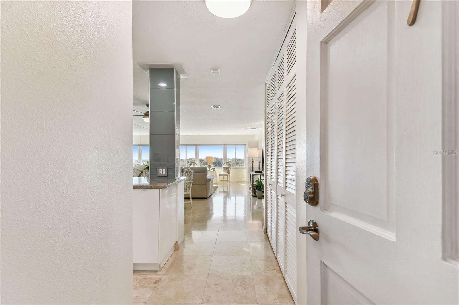 HARBOUR CLUB CONDO 2 - Residential