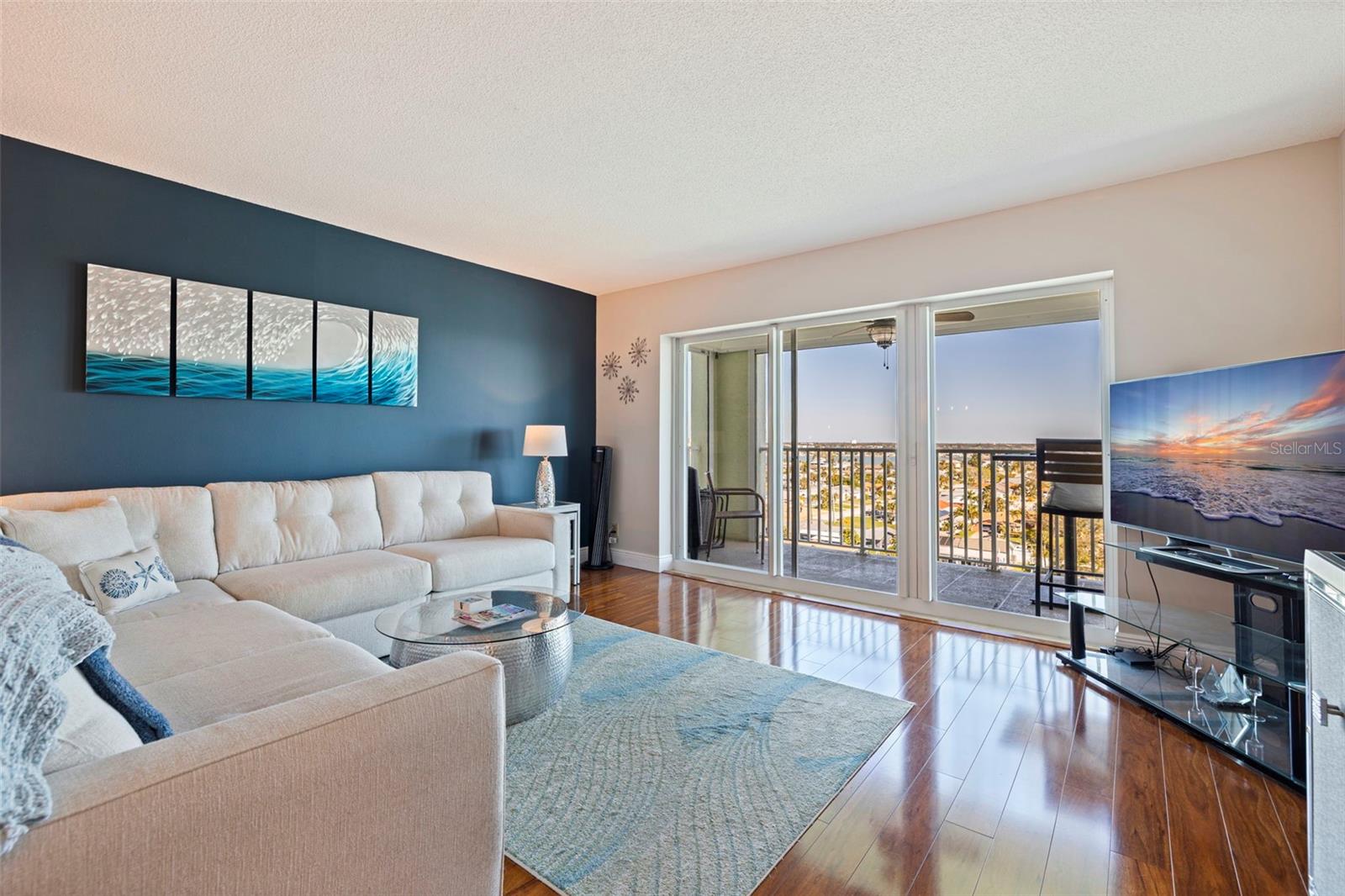 THREE PALMS POINTE CONDO - Residential