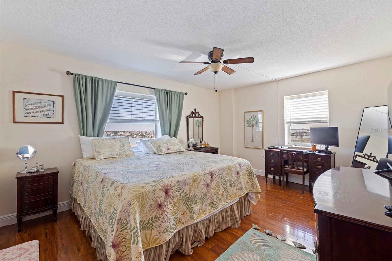 THREE PALMS POINTE CONDO - Residential