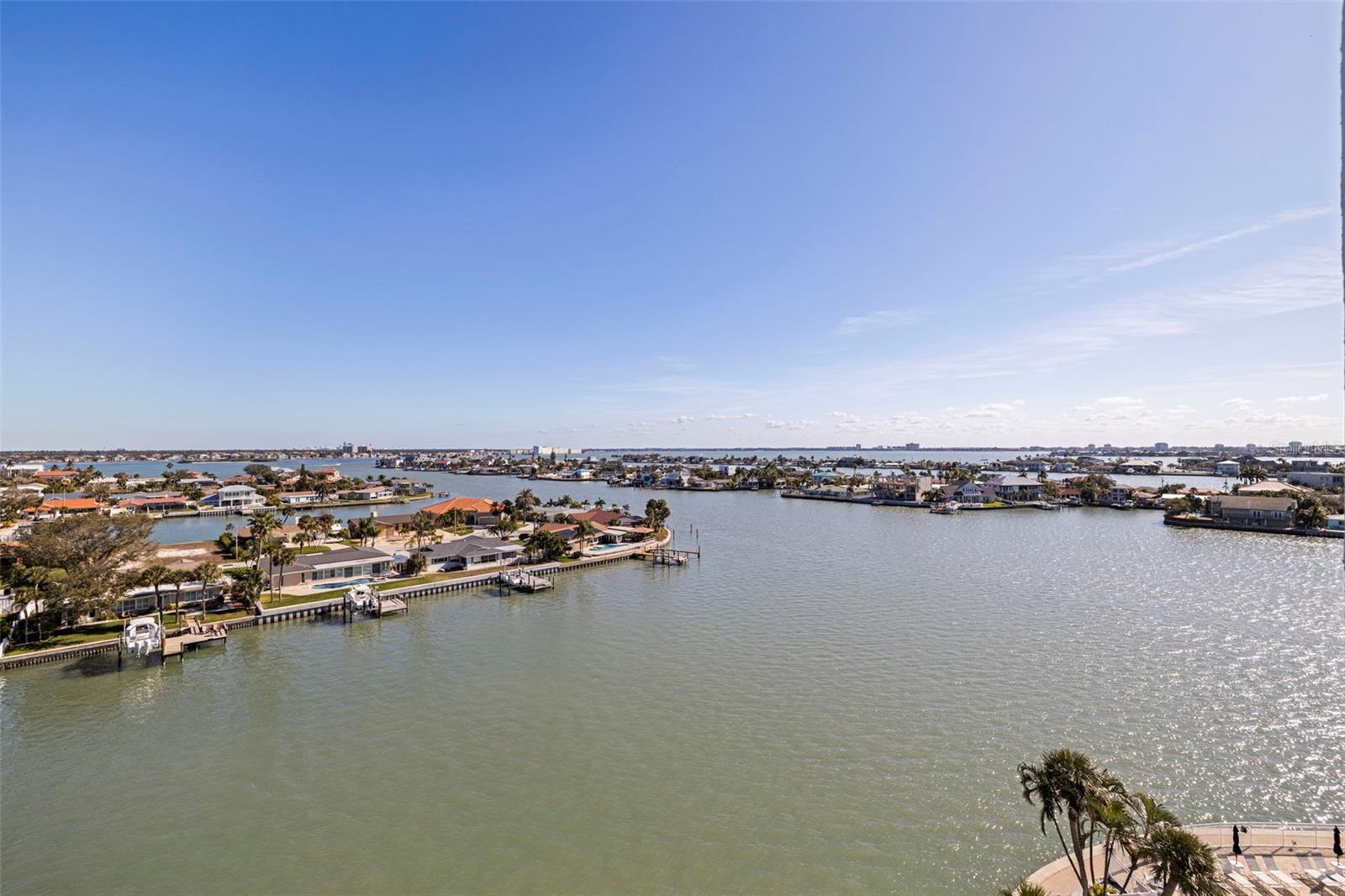 THREE PALMS POINTE CONDO - Residential