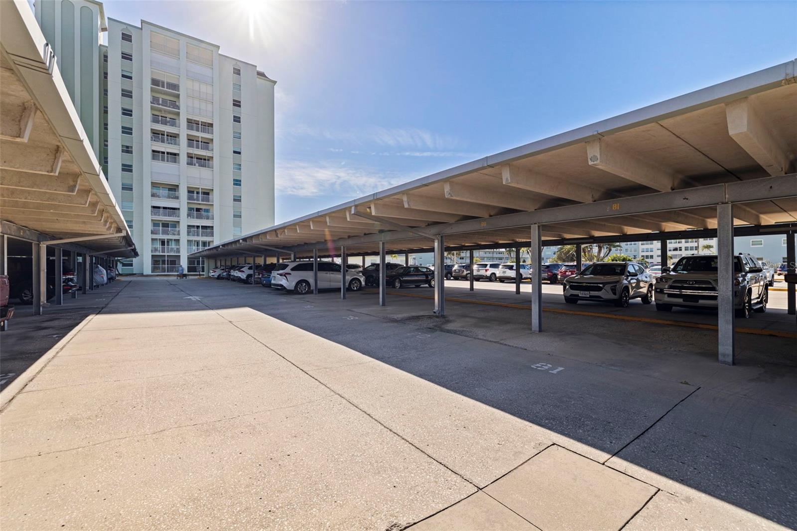 THREE PALMS POINTE CONDO - Residential