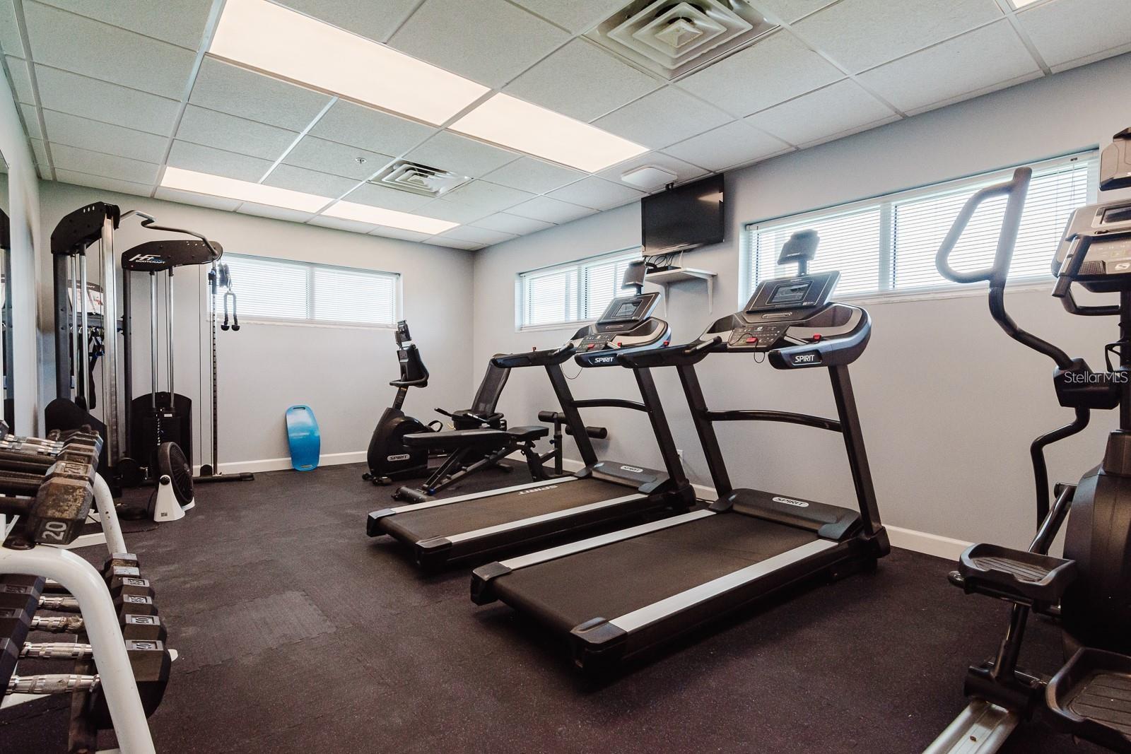 THREE PALMS POINTE CONDO - Residential