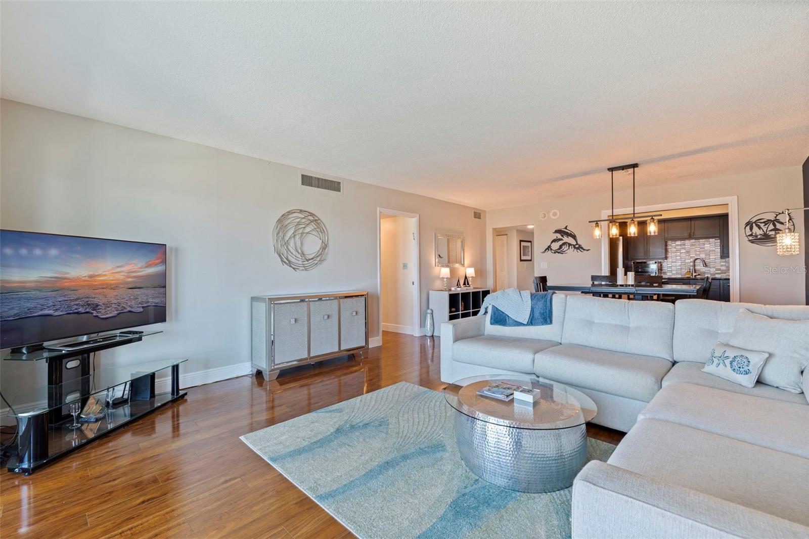 THREE PALMS POINTE CONDO - Residential