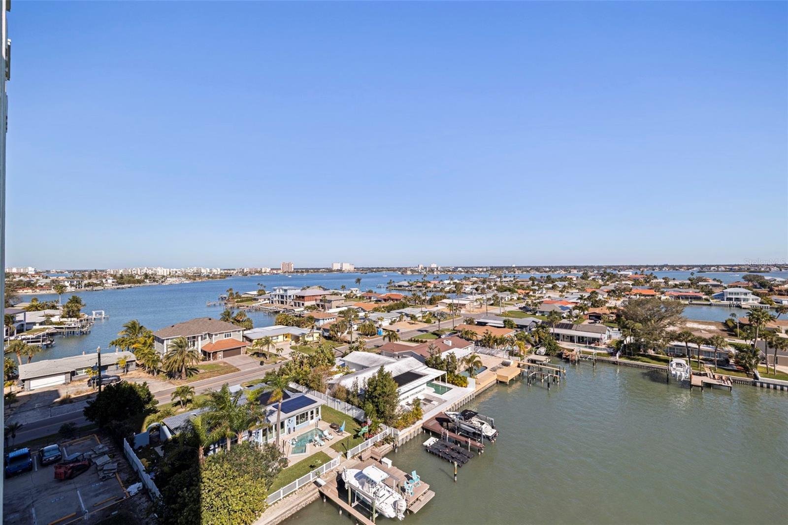 THREE PALMS POINTE CONDO - Residential