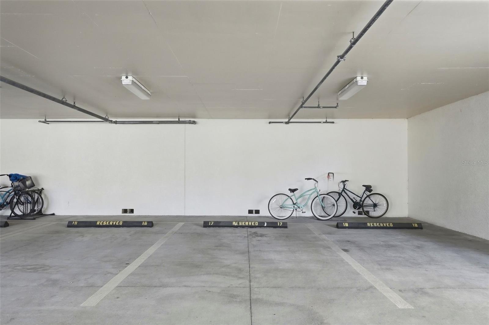 LAS PALMAS CONDO - Residential