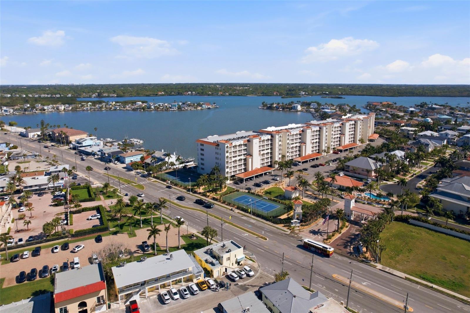 LAS PALMAS CONDO - Residential