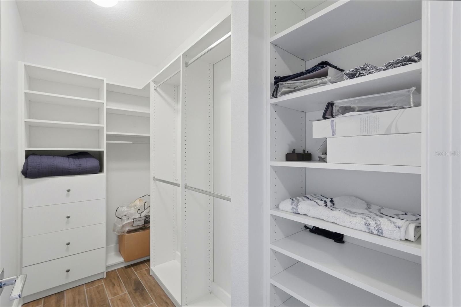 LAS PALMAS CONDO - Residential