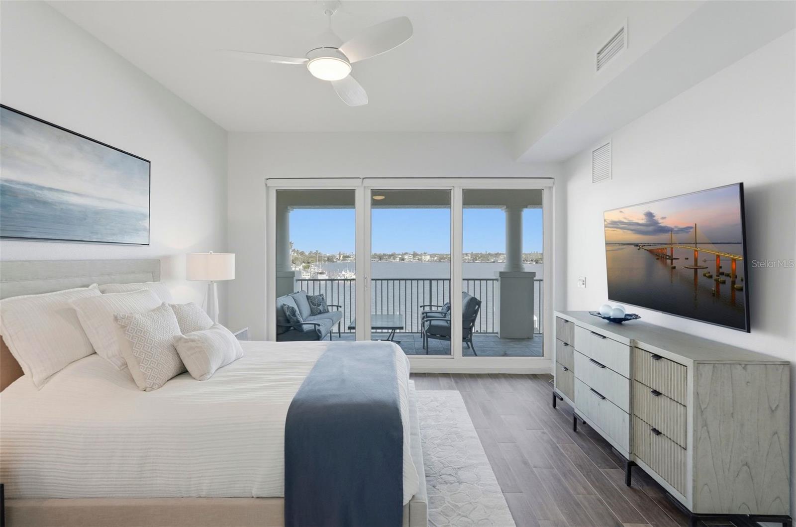 LAS PALMAS CONDO - Residential