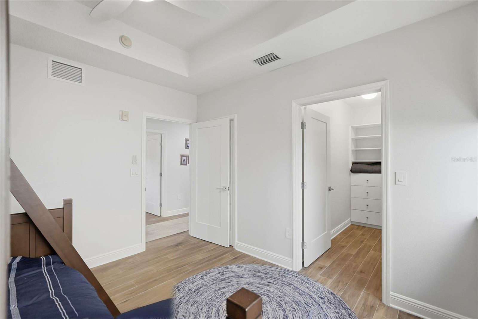 LAS PALMAS CONDO - Residential