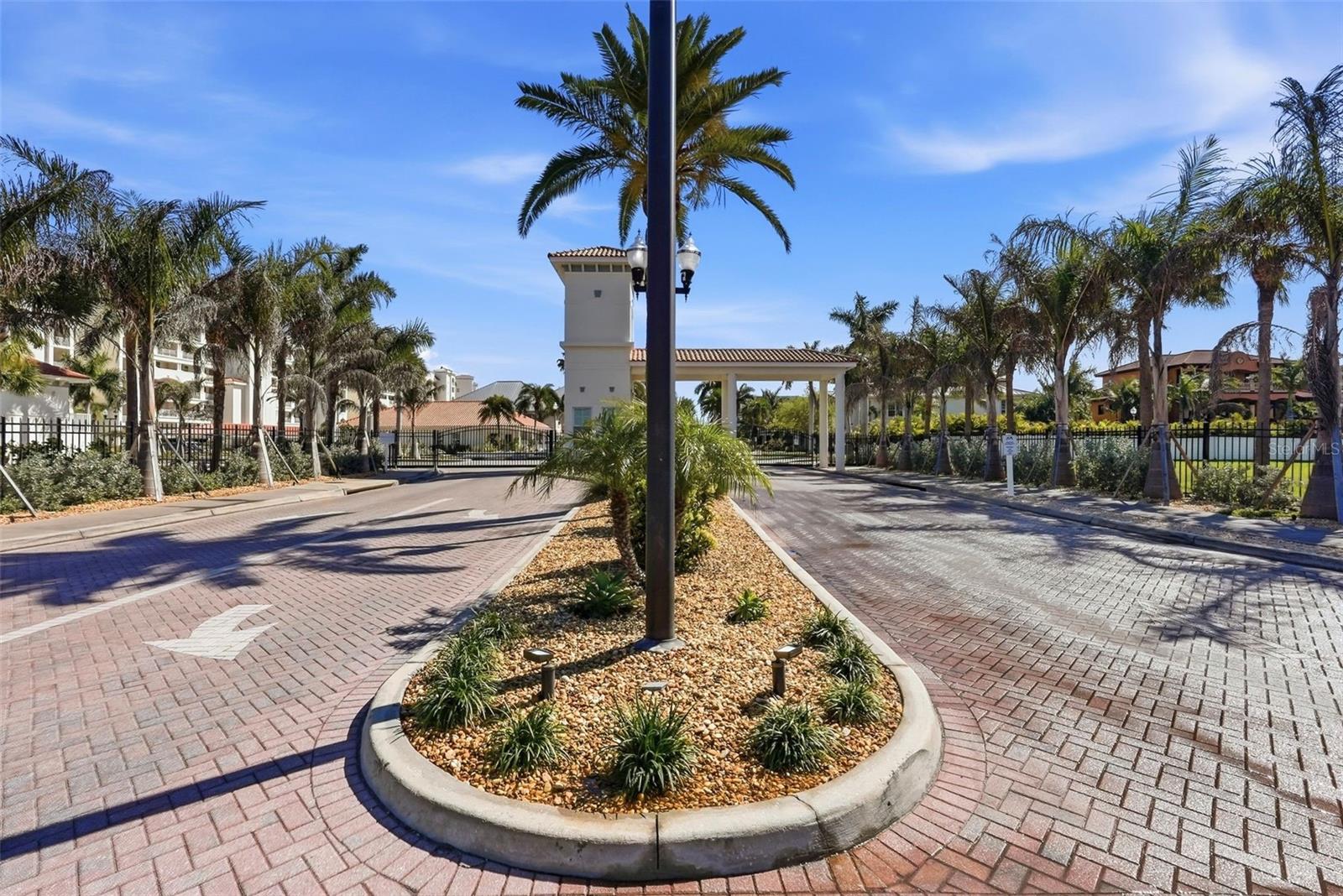 LAS PALMAS CONDO - Residential